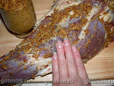 Баранья нога, запеченная с горчицей и зеленью Баранья нога, запеченная с горчицей и зеленью