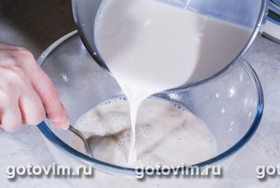 Дрожжевые блины на топленом молоке