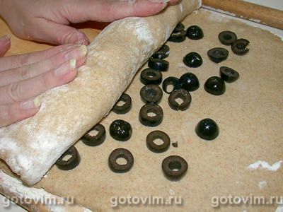 Хлеб с брынзой и маслинами Хлеб с брынзой и маслинами