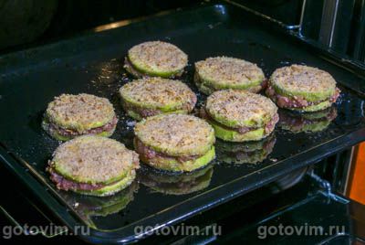 Башенки из кабачков с фаршем Башенки из кабачков с фаршем