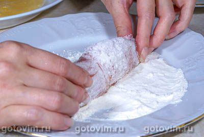 Рулетики из куриной грудки с сыром бри