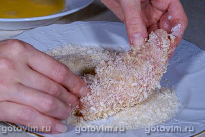 Рулетики из куриной грудки с сыром бри