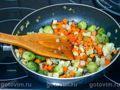Курица с рисовой лапшой Курица с рисовой лапшой