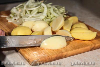 Куриные бедрышки с фенхелем и картофелем Куриные бедрышки с фенхелем и картофелем