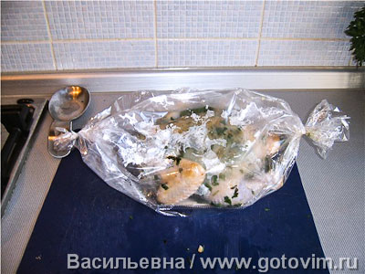 Курица, запеченная с зеленью Курица, запеченная с зеленью