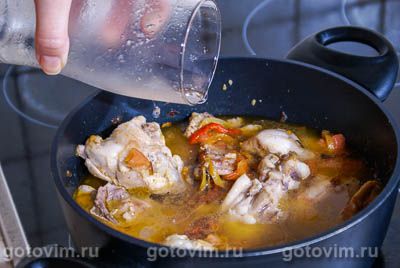 Тушеная с овощами курица