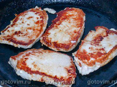 Медальоны из свинины с орехово сырной корочкой Медальоны из свинины с орехово сырной корочкой