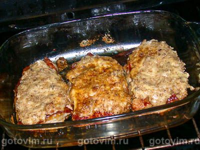 Медальоны из свинины с орехово сырной корочкой