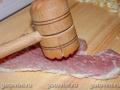 Мясо с острым соусом из ананаса