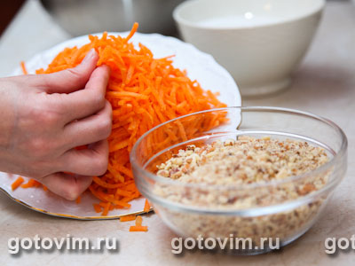 Морковный кекс с орехами