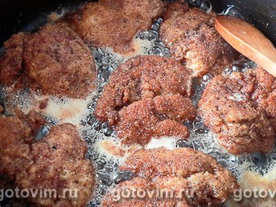 Куриная печень в сухарной корочке Куриная печень в сухарной корочке