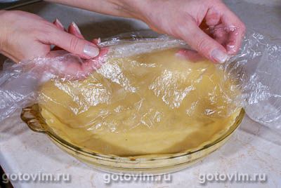 Пирог с брусникой и сливками