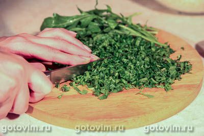 Пирог с брынзой и рукколой