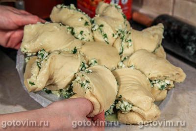 Пирог с брынзой и рукколой