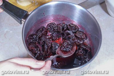 Пирожки с черносливом