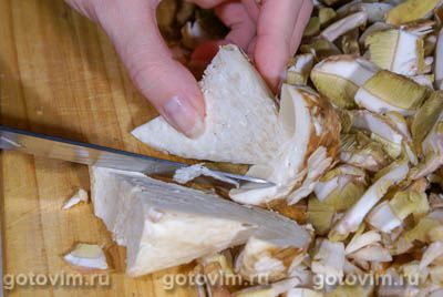 Пирожки с белыми грибами и картофелем Пирожки с белыми грибами и картофелем
