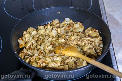 Пирожки с белыми грибами и картофелем Пирожки с белыми грибами и картофелем