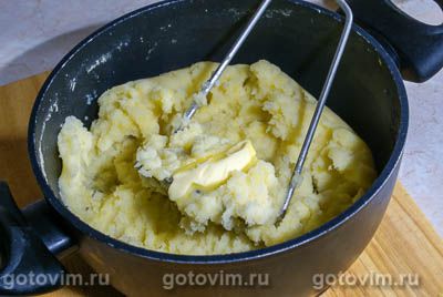 Пирожки с белыми грибами и картофелем