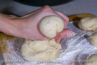 Пирожки с белыми грибами и картофелем Пирожки с белыми грибами и картофелем