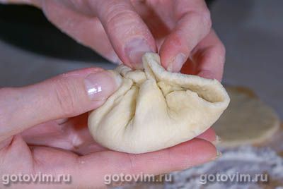 Пирожки с белыми грибами и картофелем Пирожки с белыми грибами и картофелем
