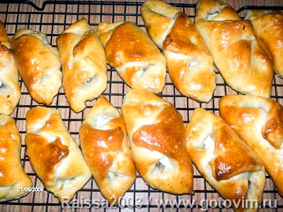 Пирожки с килькой Пирожки с килькой