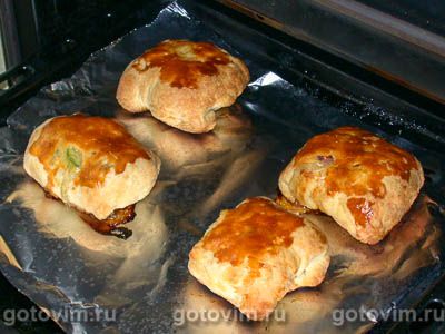 Пирожки с мясом и овощами