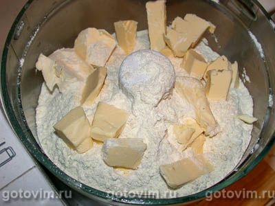 Яблочный пирог с миндалем Яблочный пирог с миндалем