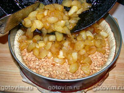 Яблочный пирог с миндалем Яблочный пирог с миндалем