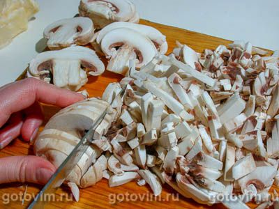 Пицца с грибами и сметанным кремом Пицца с грибами и сметанным кремом