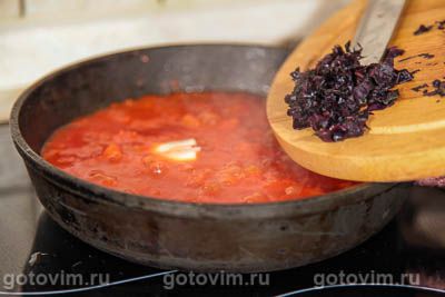 Пицца с моцареллой и пепперони Пицца с моцареллой и пепперони