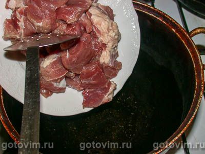 Овощное рагу с мясом и красным вином