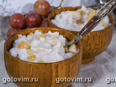 Рисовый десерт с кокосовым молоком и кешью