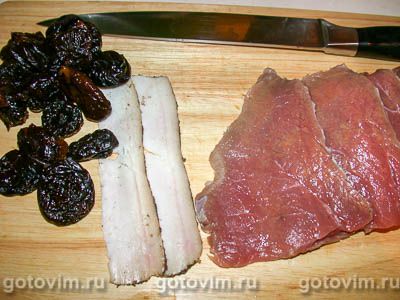 Мясные рулетики с черносливом Мясные рулетики с черносливом