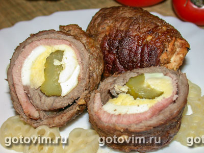 Колбаски из телятины с огурцом и яйцом