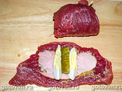 Колбаски из телятины с огурцом и яйцом Колбаски из телятины с огурцом и яйцом