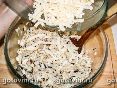Рисовый салат c курицей, кешью и грибами