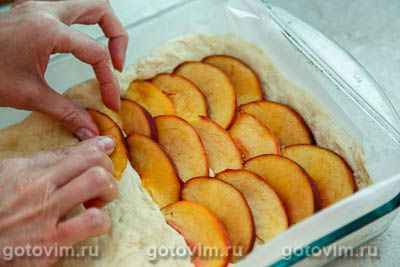 Открытый пирог с персиками Открытый пирог с персиками