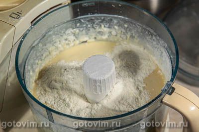 Сливовый пирог с ореховым штрейзелем Сливовый пирог с ореховым штрейзелем