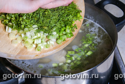 Картофельный суп с зеленью