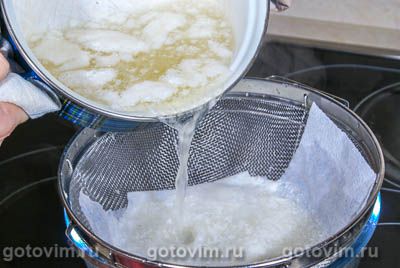 Куриный бульон с зелеными клецками Куриный бульон с зелеными клецками