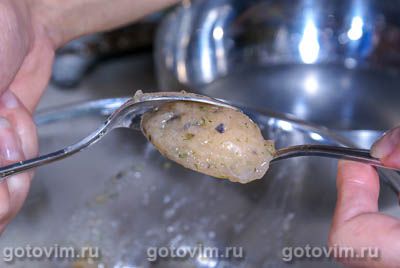 Куриный суп с клецками, сельдереем и кабачком