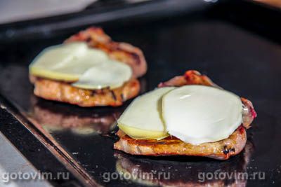 Свинина с моцареллой Свинина с моцареллой