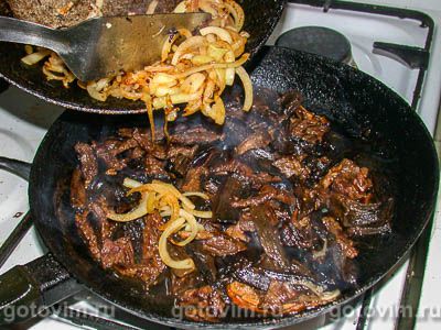Запеканка из говядины с грибами и картофельной корочкой Запеканка из говядины с грибами и картофельной корочкой