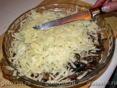 Запеканка из говядины с грибами и картофельной корочкой Запеканка из говядины с грибами и картофельной корочкой