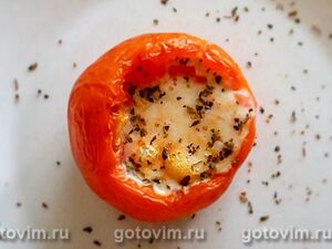 Яйца, запеченные в помидорах в духовке