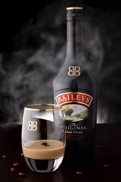 ������  (baileys)