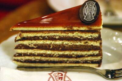 �����  (dobos torta)