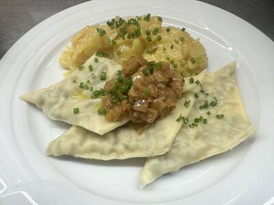 ����������  (maultaschen)