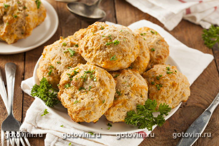 Сырное печенье с зеленью Сырное печенье с зеленью