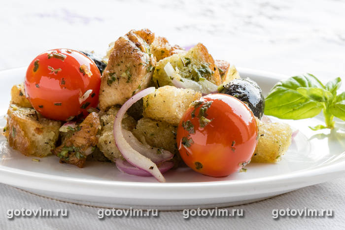 Панцанелла с мясом цыпленка Панцанелла с мясом цыпленка
